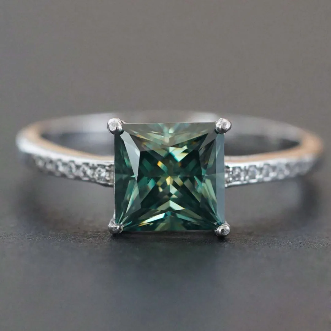 /public/photos/live/Dark Green Square Princess Engagement Ring 439 (1).webp